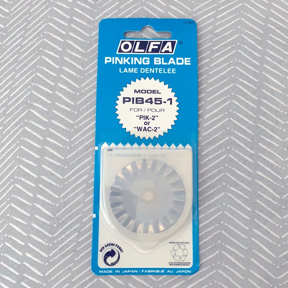 OLFA‎ ~ 45mm Pinking Rotary Blade ~ PIB45-1